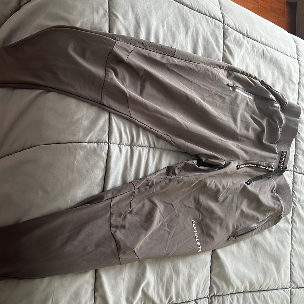 Alphalete Medium Gray Infinity Tech Pants